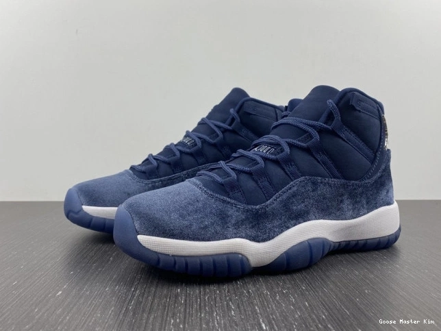 MIDNIGHT JORDAN 11 AIR AR0715-441 NAVY VELVET WMNS 0712